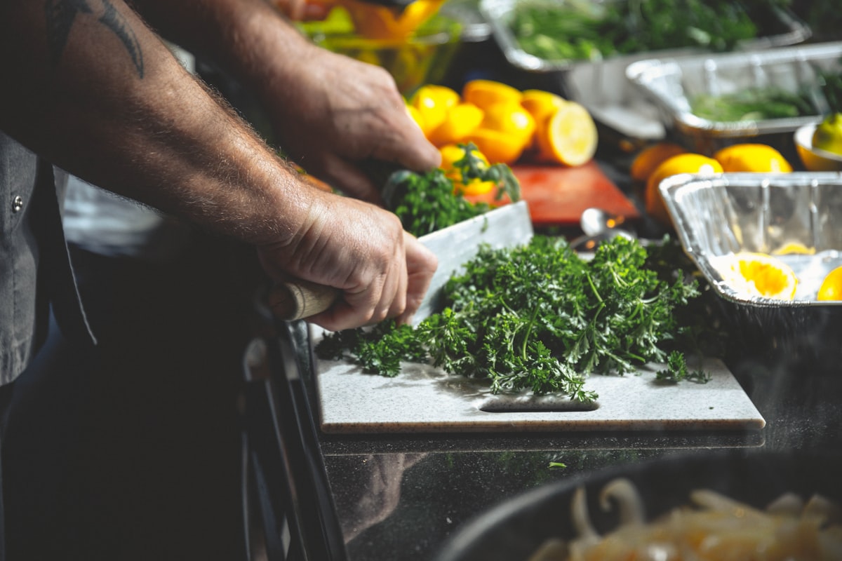 Sommergemüse wie Zucchini und Tomaten